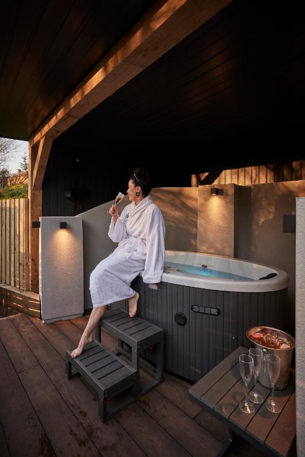 Apartments For Two In Brand New Luxury Rural Farmhouse Escape 람즈바텀 외부 사진