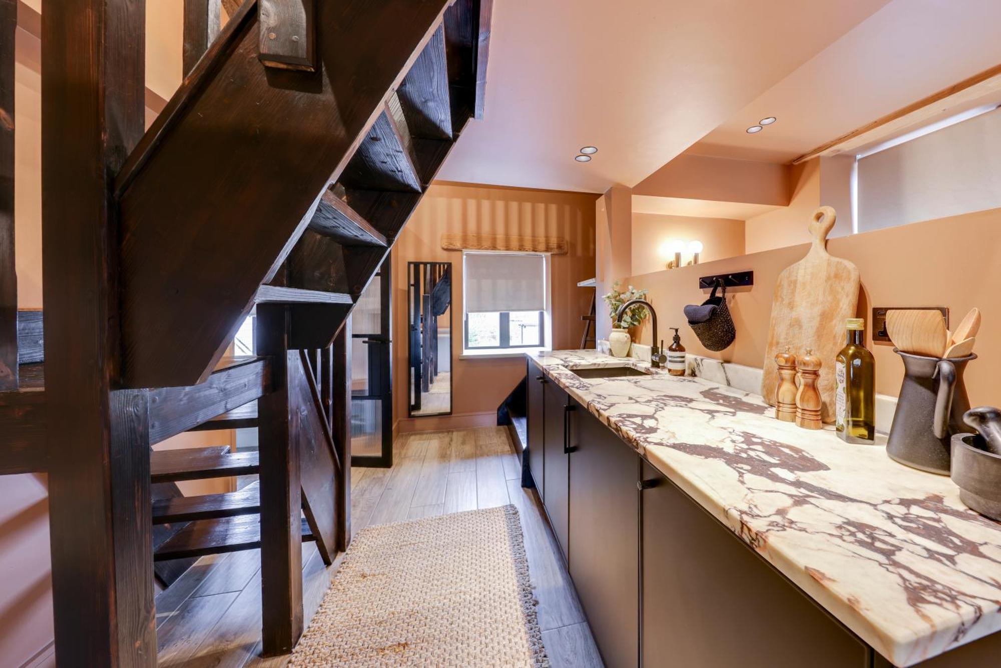 Apartments For Two In Brand New Luxury Rural Farmhouse Escape 람즈바텀 외부 사진