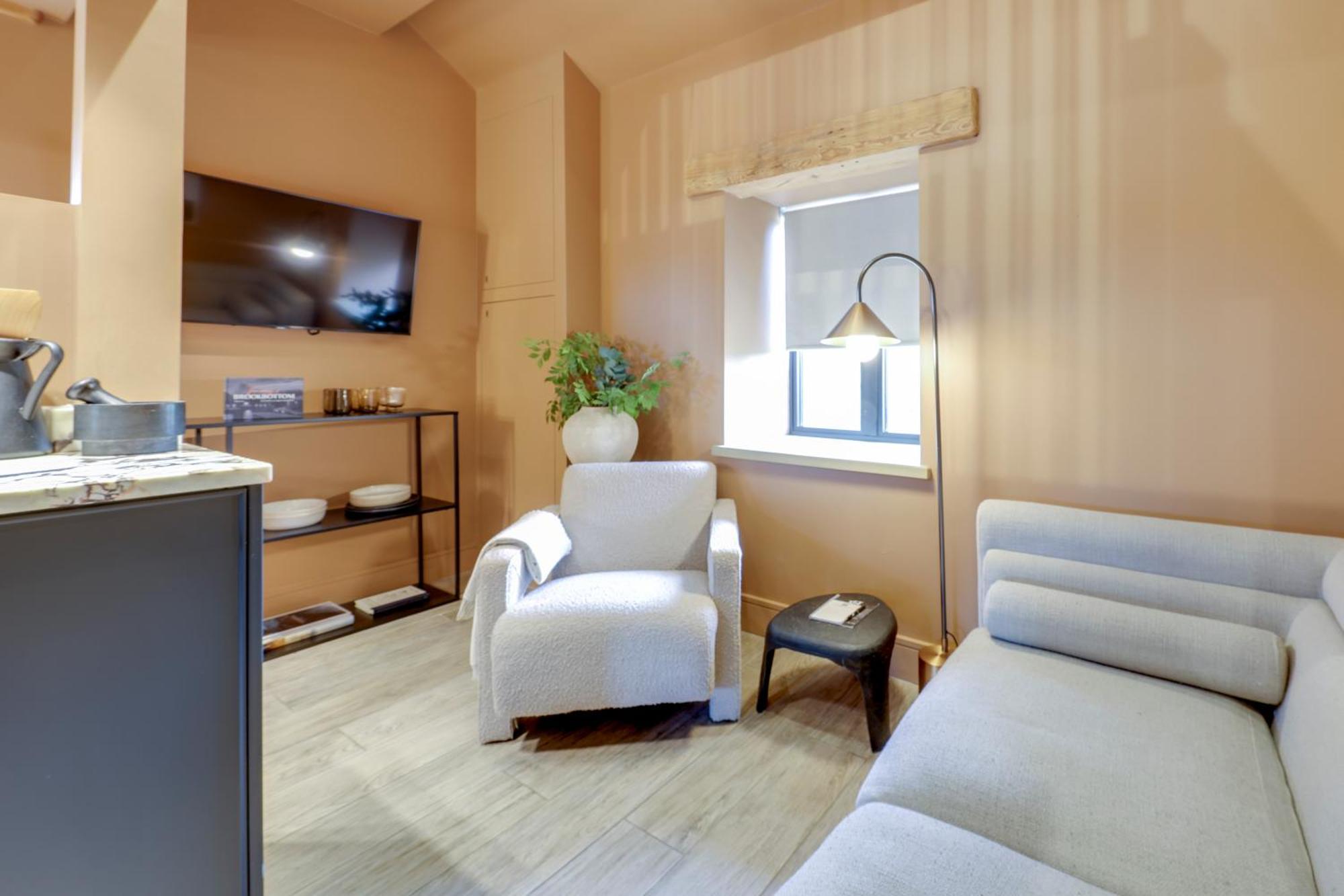 Apartments For Two In Brand New Luxury Rural Farmhouse Escape 람즈바텀 외부 사진