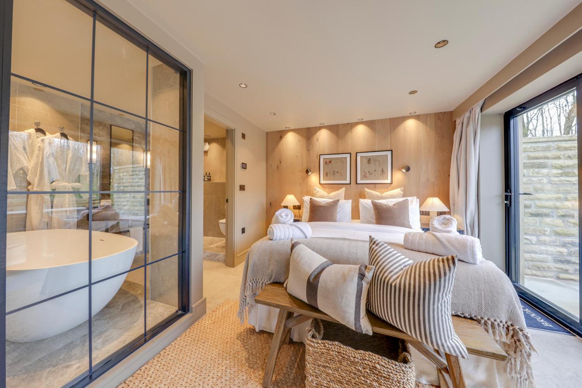 Apartments For Two In Brand New Luxury Rural Farmhouse Escape 람즈바텀 외부 사진