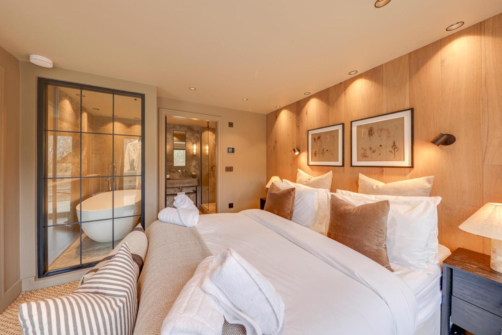Apartments For Two In Brand New Luxury Rural Farmhouse Escape 람즈바텀 외부 사진
