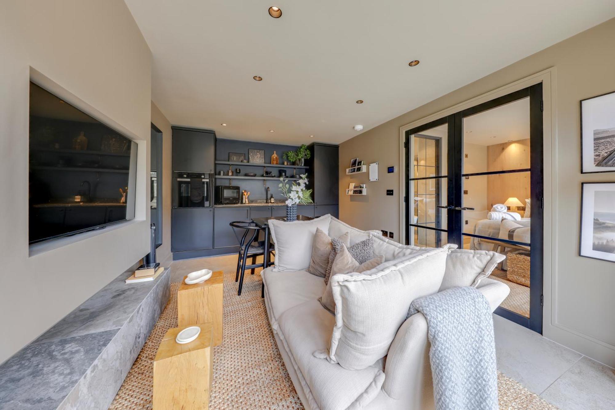 Apartments For Two In Brand New Luxury Rural Farmhouse Escape 람즈바텀 외부 사진